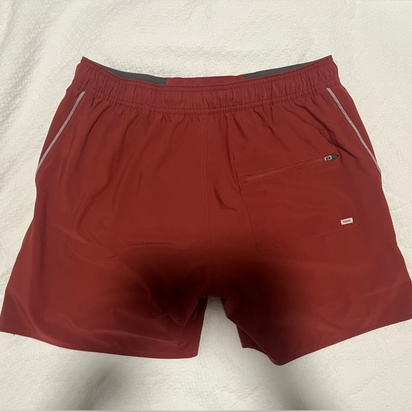 Vuori Trail Short The Rise The Shine Clay Red Men's Athletic Shorts Size Large - Picture 3 of 3